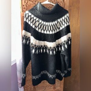 Old navy fair isle sweater in 4xl turtle neck preloved excellent condition.